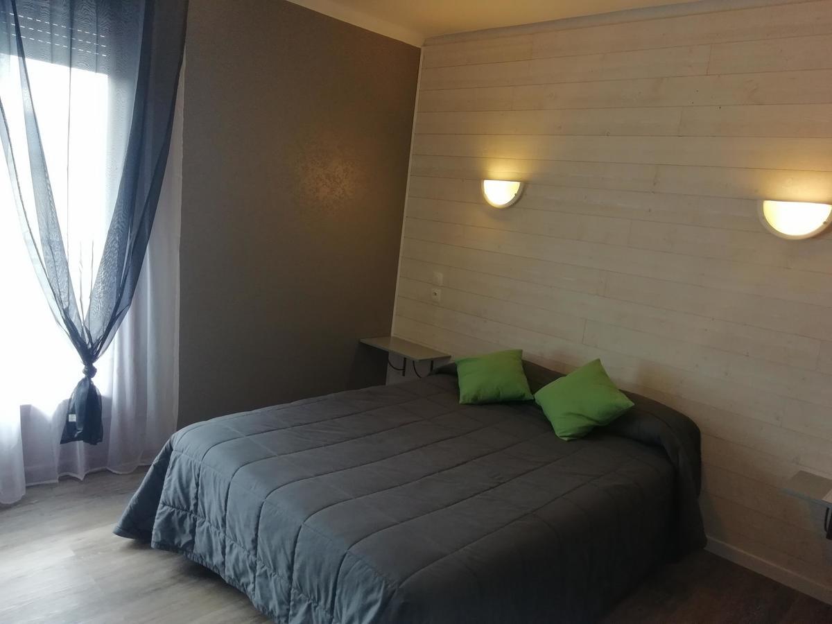 Hotel L'Oustalet Font-Romeu-Odeillo-Via Exterior foto