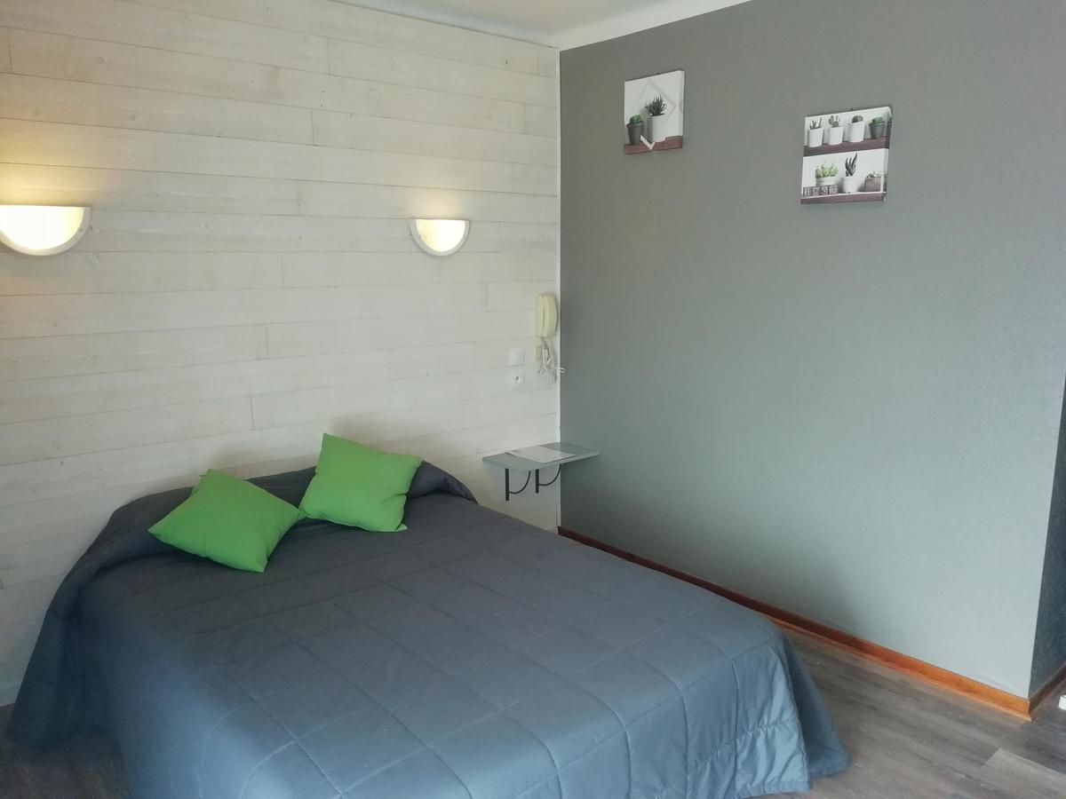 Hotel L'Oustalet Font-Romeu-Odeillo-Via Exterior foto